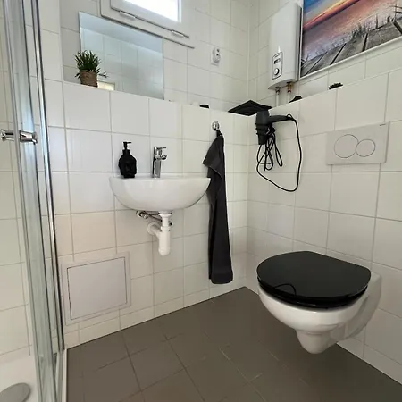 Tiny House Am Wald Eingezaeunt 度假居 *